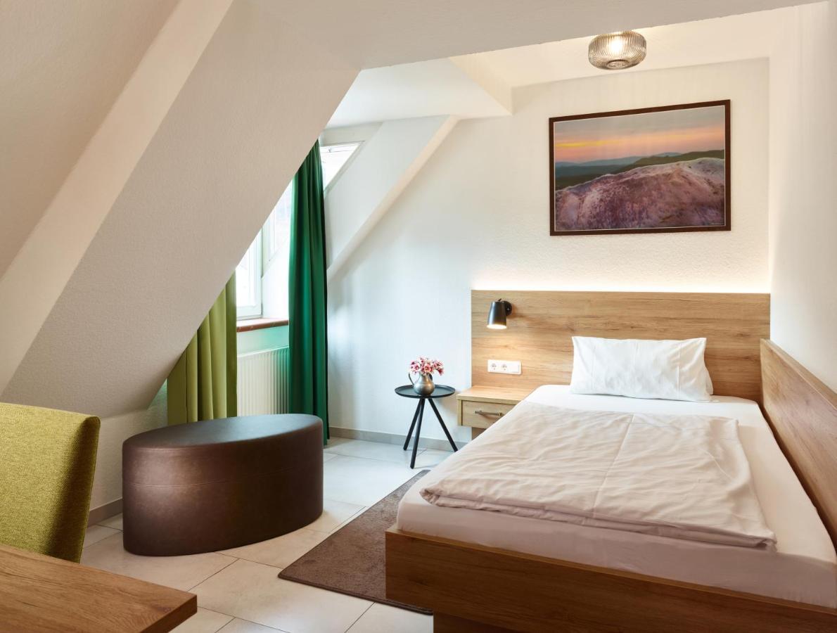 Hotel & Restaurant Burgschaenke Kaiserslautern Eksteriør bilde